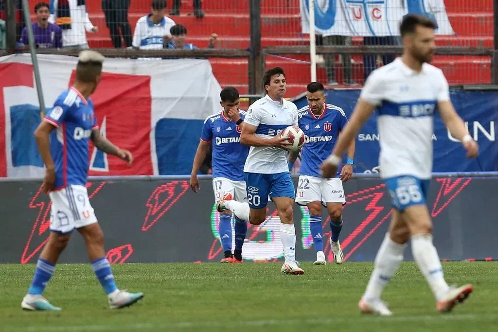 La U y la UC pueden brindarle una ayuda valiosa a Colo Colo si le quitan puntos a Cobresal y Huachipato respectivamente. | Foto: Photosport.