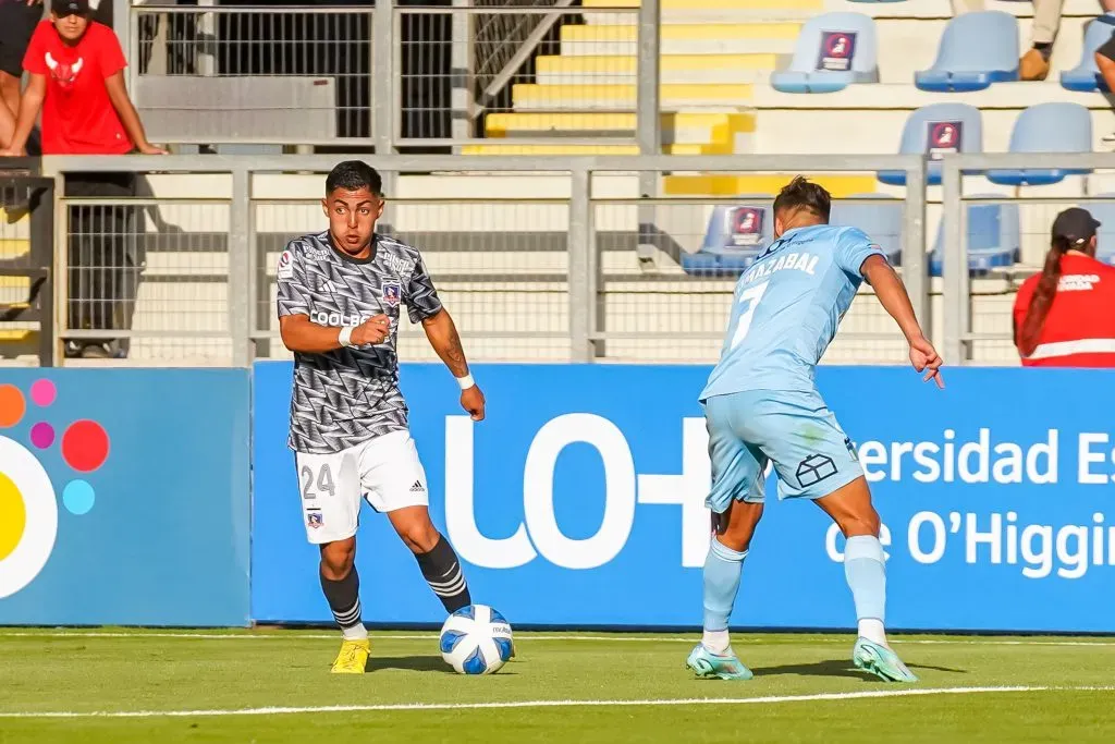 La carrera de Thompson ya no sólo en Colo Colo, sino que también en el fútbol, pende de un hilo por esta grave denuncia en su contra. | Foto: Guillermo Salazar.