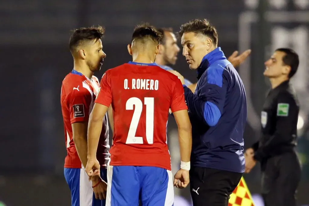 Eduardo Berizzo, hoy en la banca de la selección chilena, enfrentará en el Monumental a varios de sus ex dirigidos. | Foto: Getty Images.