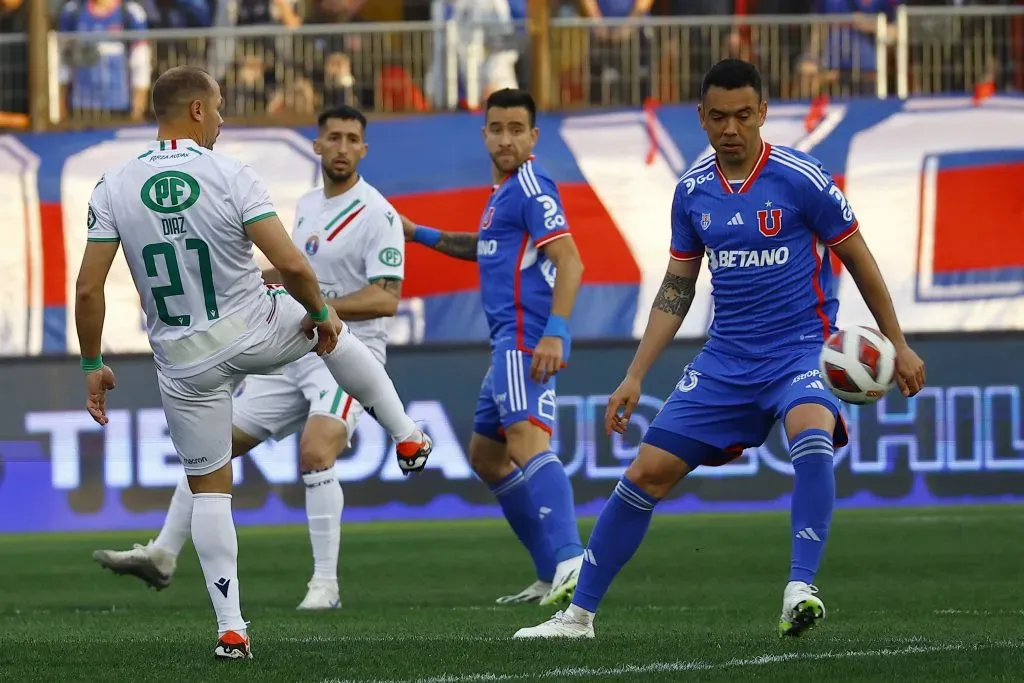 Marcelo Díaz ha enfrentado en dos oportunidades a Universidad de Chile jugando por Audax Italiano. Foto: Marcelo Hernandez/Photosport