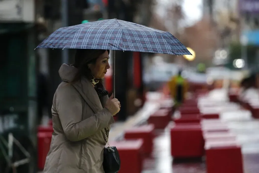 Regresa la lluvia a la Región Metropolitana