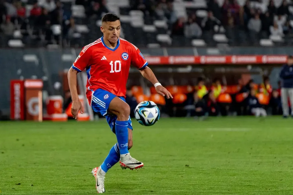 Alexis Sánchez acusó condiciones deplorables en el estadio Monumental. Foto: Guille Salazar, RedGol.