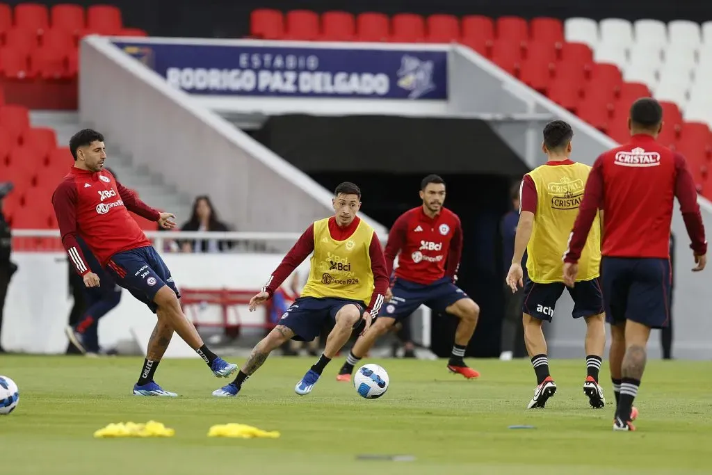 La zona de volantes fue la más trabajada por Nicolás Córdova en la Roja. Foto: Carlos Parra – Comunicaciones FFCh