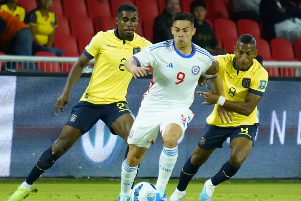 Ecuador dejó un poco más en el piso a la selección chilena.