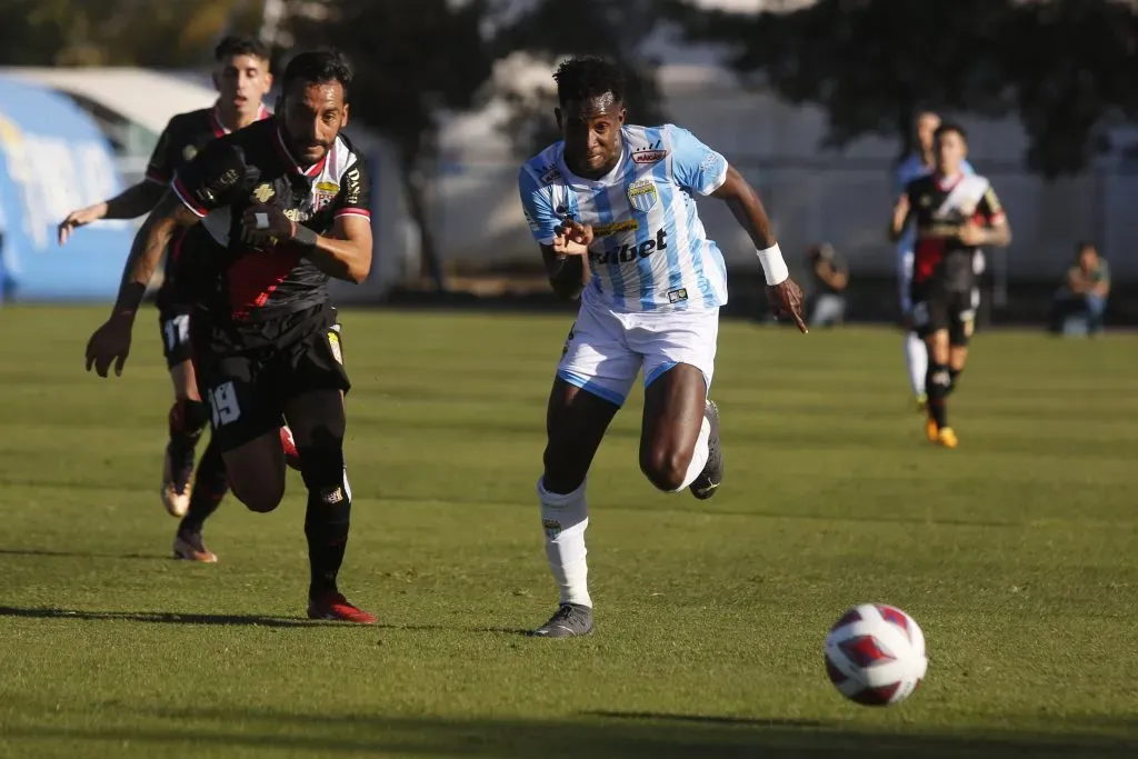La programación del Campeonato Nacional puede darnos al primer descendido en el choque entre Curicó Unido y Magallanes. Foto: Photosport.