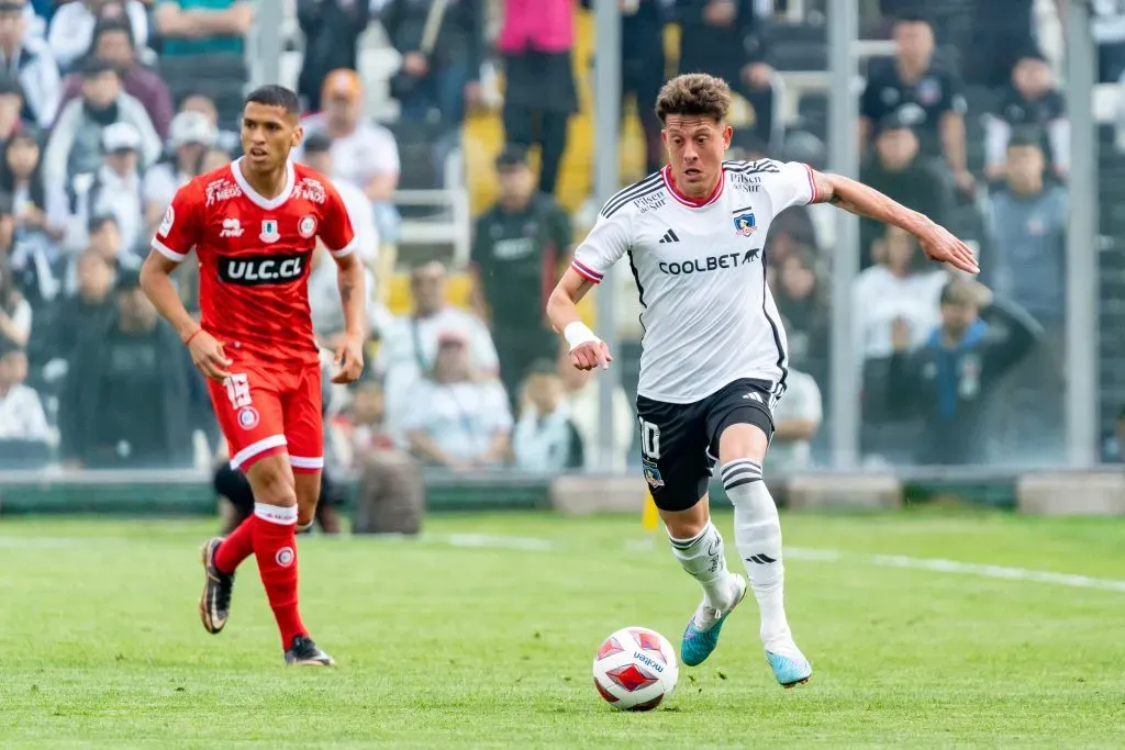 Pablo Parra presentó problemas en su espalda y no estará en Colo Colo este fin de semana. Foto: Guille Salazar, RedGol.