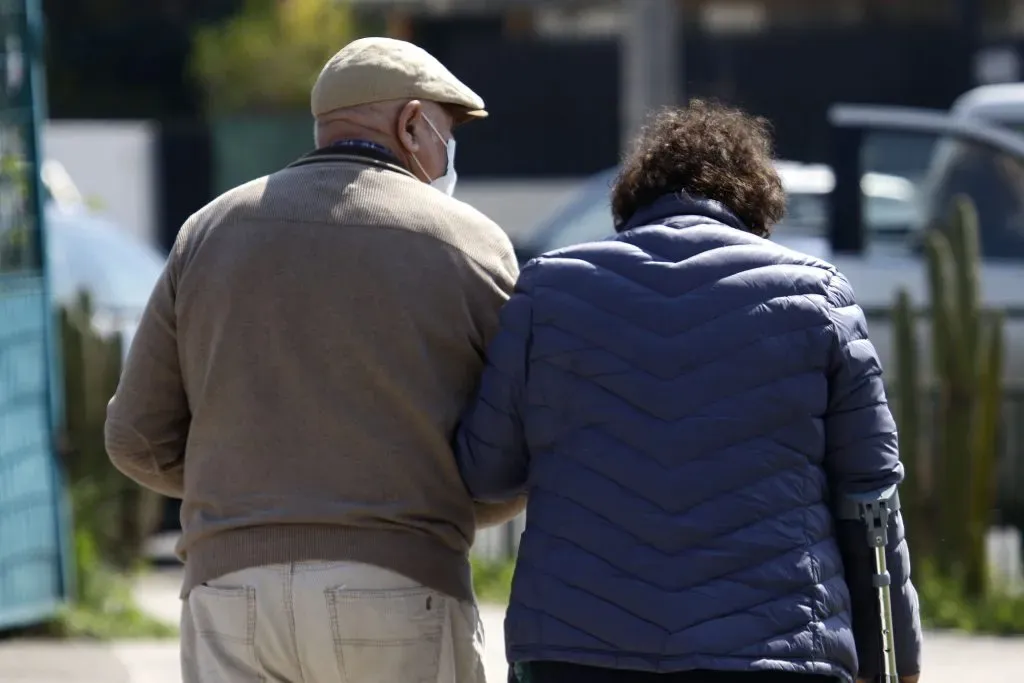 El bono “Bodas de Oro” se entrega por una sola vez en partes iguales al matrimonio. (Foto: Javier Salvo-Aton)