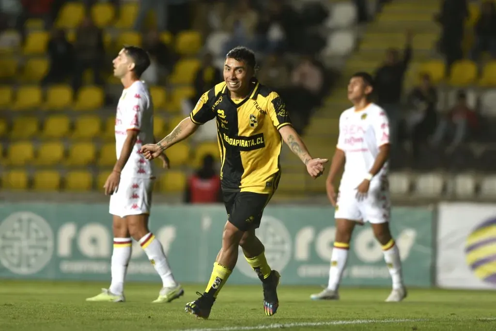 “Luciano Cabral ya está hablando con Colo Colo”, dijo Marcelo Díaz de TNT Sports | Photosport