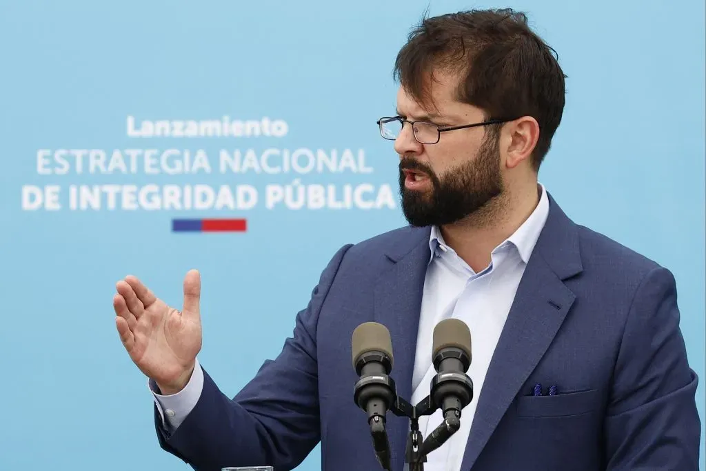 Santiago, 4 de diciembre de 2023
El Presidente de la Republica, Gabriel Boric Font, encabeza la presentacion de la Estrategia Nacional de Integridad Publica. 

Dragomir Yankovic/Aton Chile