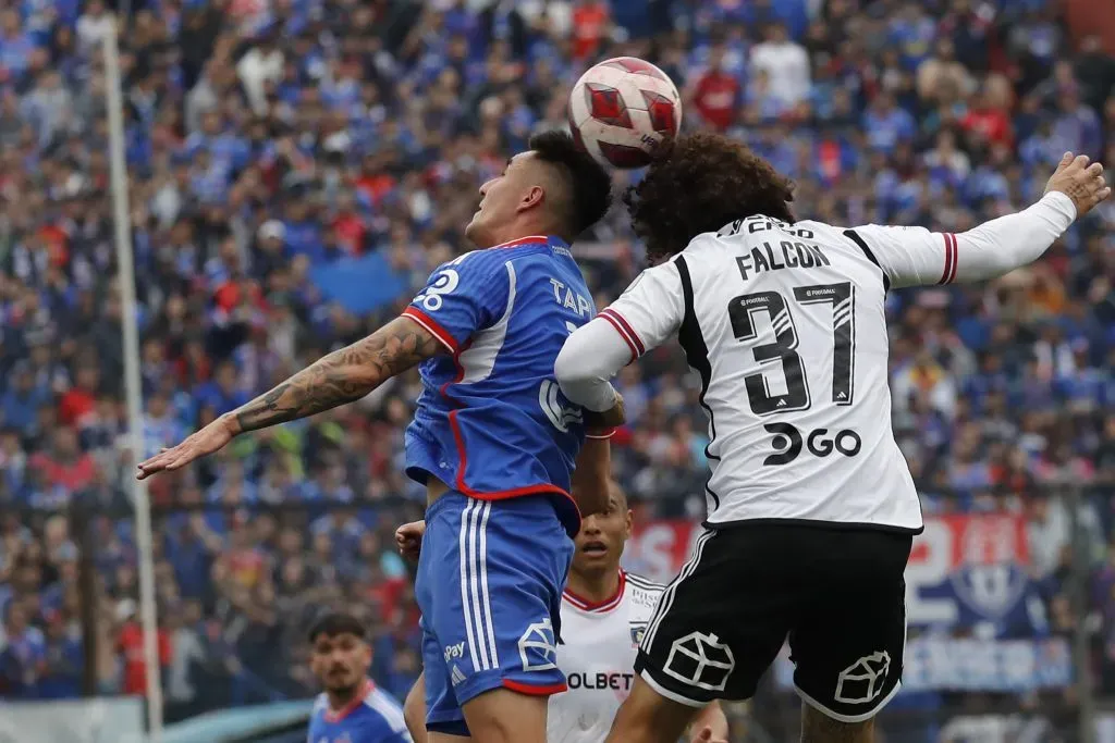 El defensor le marcó un gol a Colo Colo en el Superclásico en el estadio Santa Laura. Foto: Marcelo Hernandez/Photosport