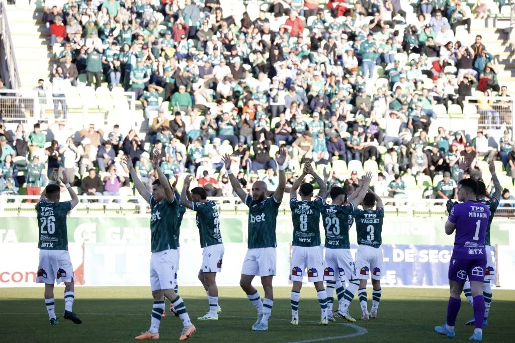 Santiago Wanderers se quedó sin ascenso este 2023, pero van a buscarlo en 2024. | Foto: Photosport