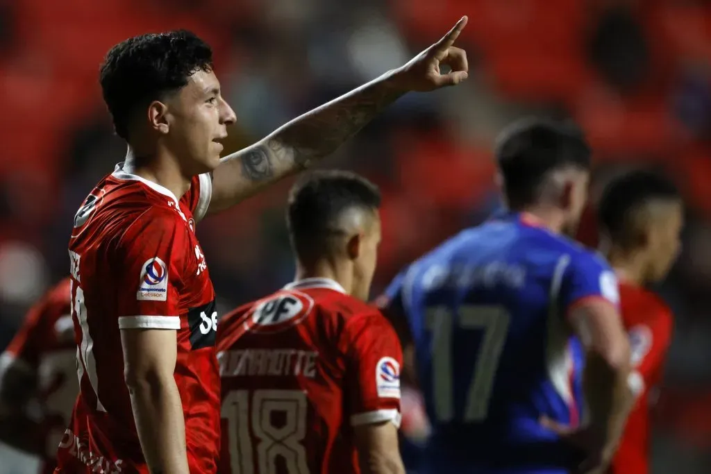 Según la versión, el jugador apunta al fútbol extranjero como su gran salto en el mercado. Foto: Andres Pina/Photosport