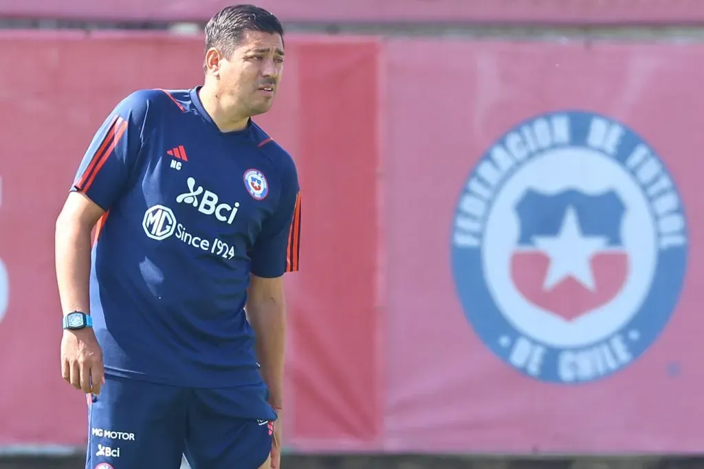 Nicolás Córdova detalla el trabajo que hacen en la interna de la Roja para cambiar el modelo de las juveniles. Foto: Marcelo Hernandez/Photosport