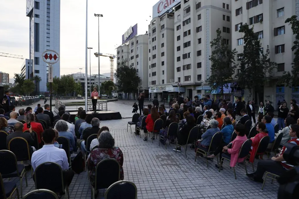 Santiago, 9 de enero de 2024
Autoridades realizan la reapertura de acceso a la estacion Baquedano Linea 1

Dragomir Yankovic/Aton Chile