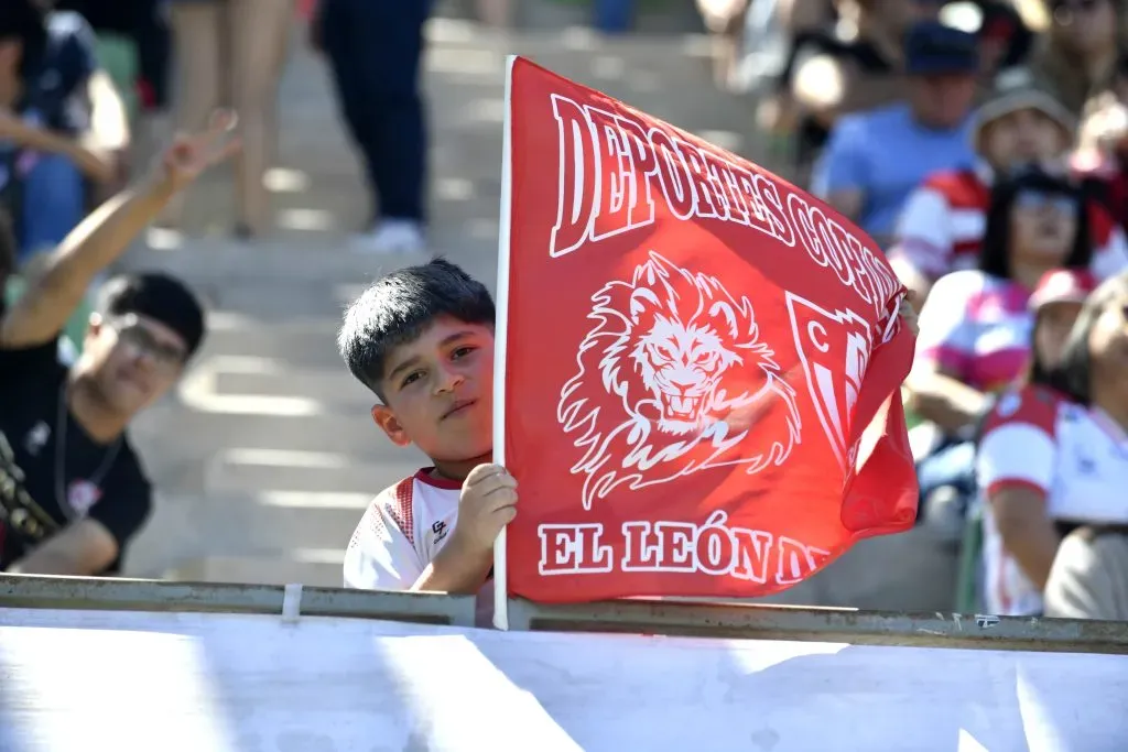 Hinchas de Deportes Copiapo durante el partido de primera division contra Universidad de Chile (Photosport)