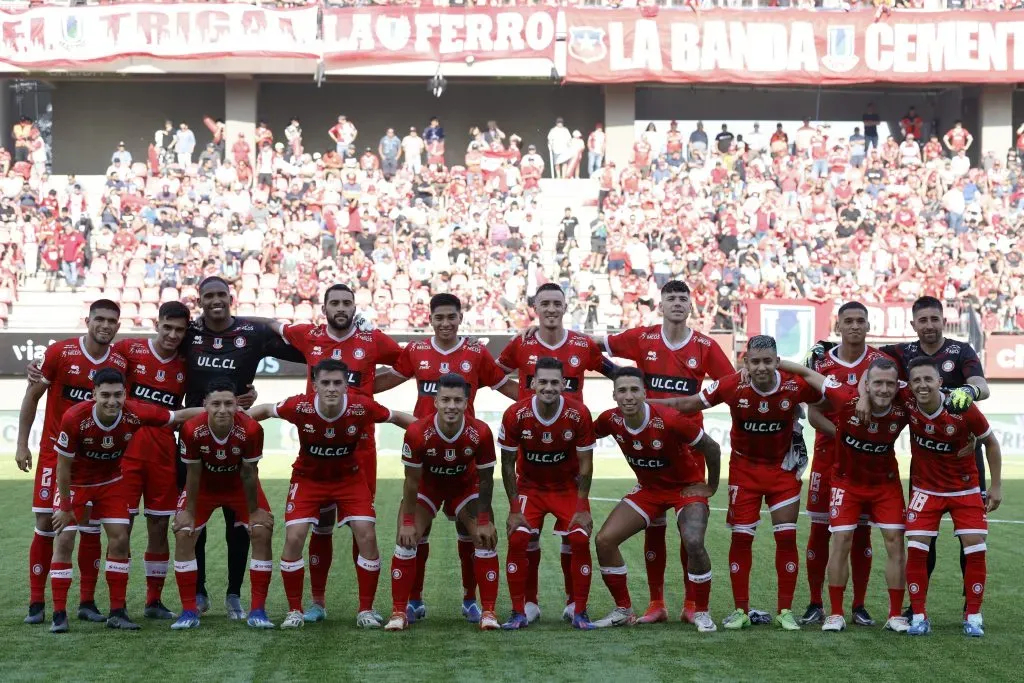 Unión La Calera tiene a La Banda Cementera como fiel hinchada