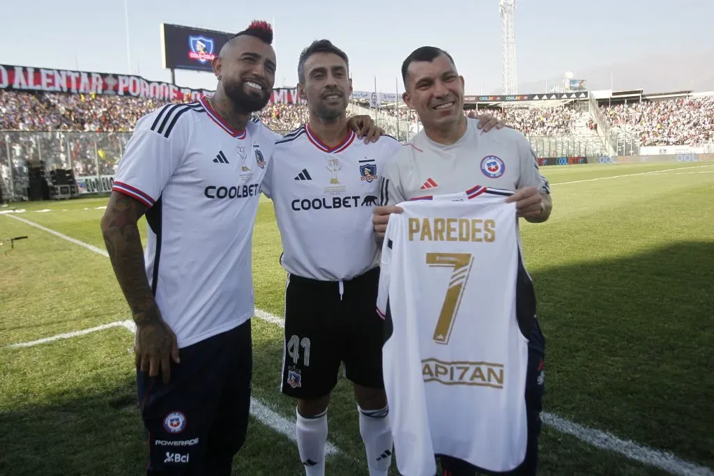 Arturo Vidal y su amigo Jorge Valdivia en la despedida de Esteban Paredes con Colo Colo.