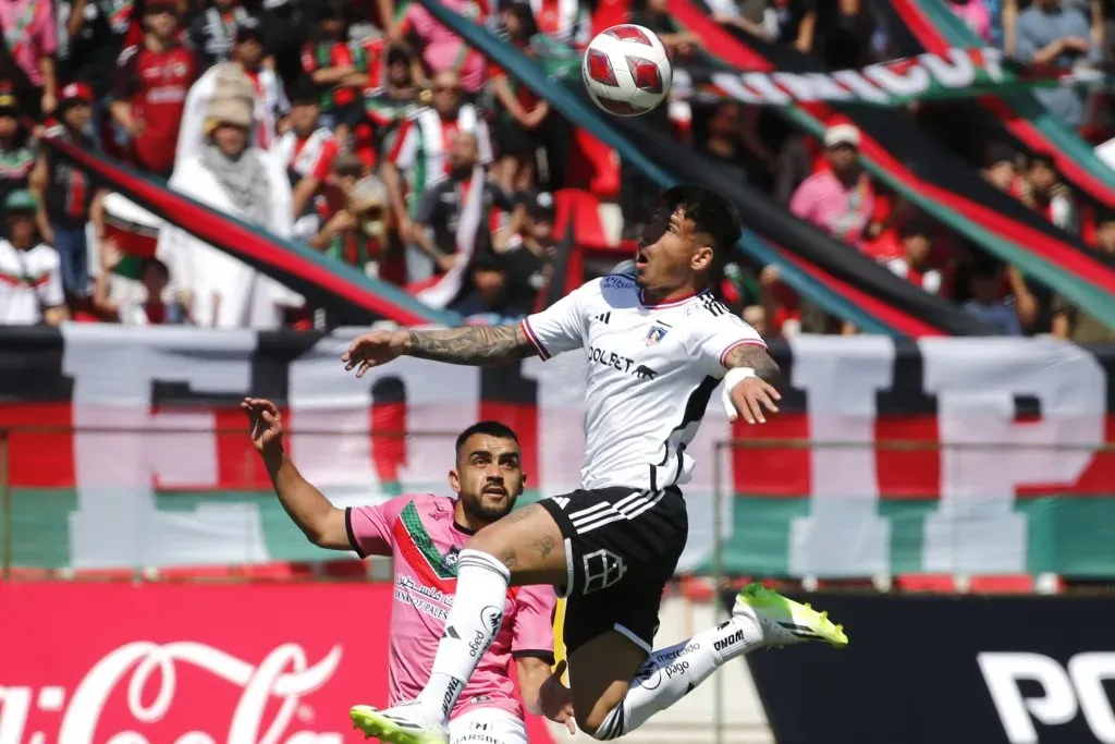 Alan Saldivia terminó como titular en la defensa de Colo Colo. Foto: Javier Salvo/Photosport