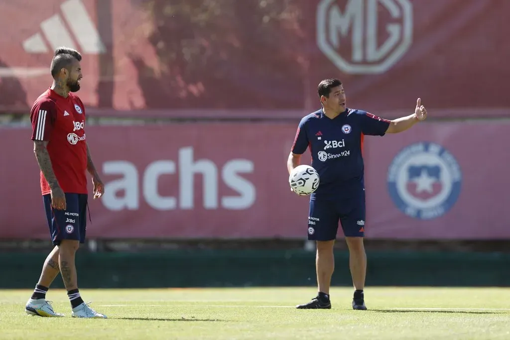 Arturo Vidal tuvo varios entrenamientos con la Roja Sub 23 de Nicolás Córdova. ¿Se vendrá ahora su vuelta a Colo Colo? | Foto: ANFP.