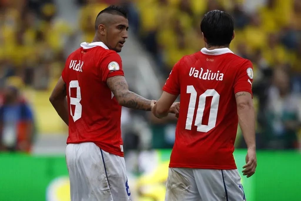 Duro recuerdo: Valdivia no tiene dudas que Vidal llegará a Colo Colo con la rodilla en óptimas condiciones.