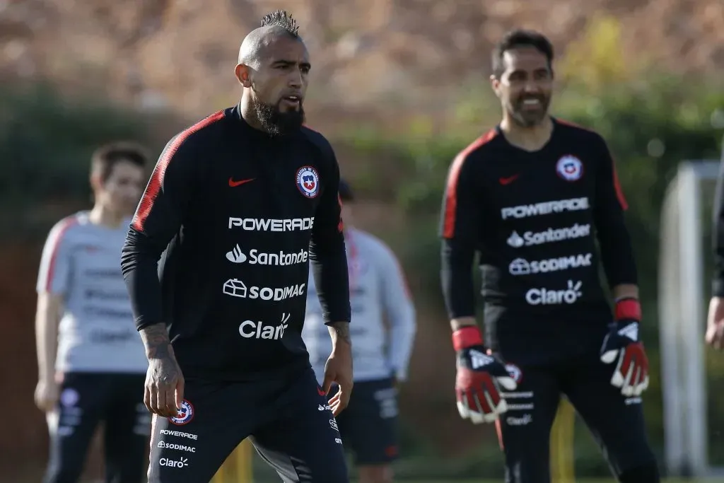 “Dejen volver yo (a Colo Colo) y le escribimos a Bravo”, prometió Vidal | Photosport