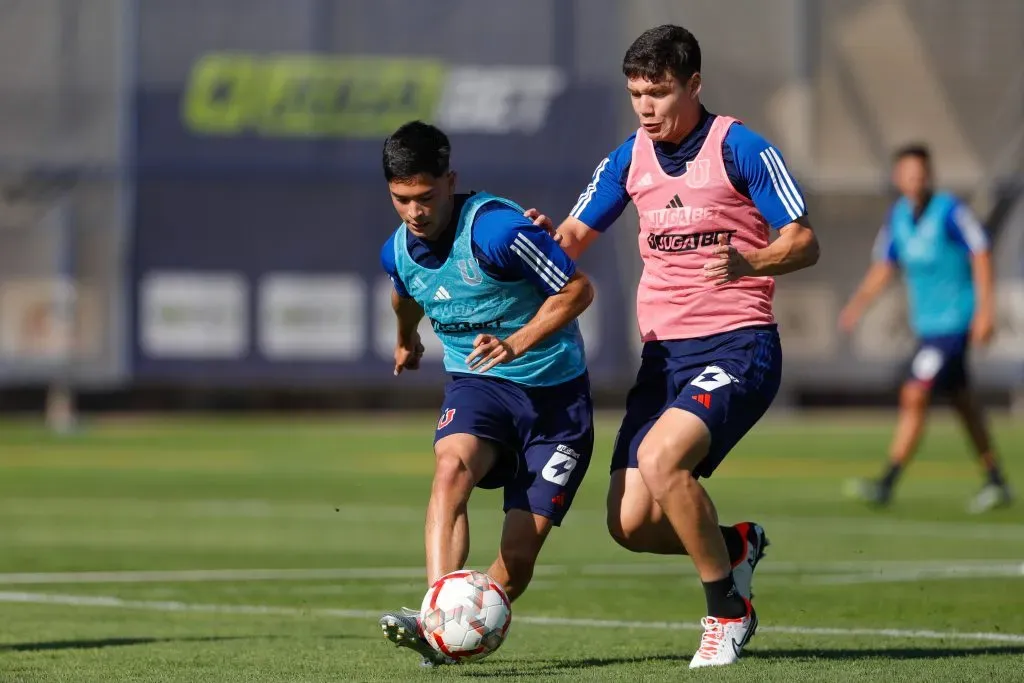 Renato Huerta debe pelear desde atrás para conseguir un lugar en el nuevo once. Foto: U. de Chile