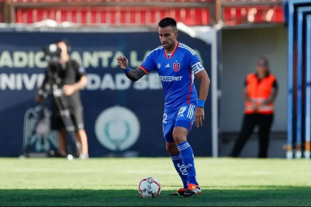 Zaldivia es el segundo capitán de los azules. Foto: U. de Chile.