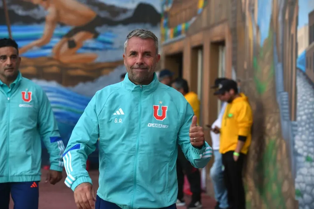 Gustavo Álvarez ilusiona a los hinchas con dos importantes victorias en la pretemporada de Universidad de Chile. Foto. Alejandro Pizarro Ubilla/Photosport