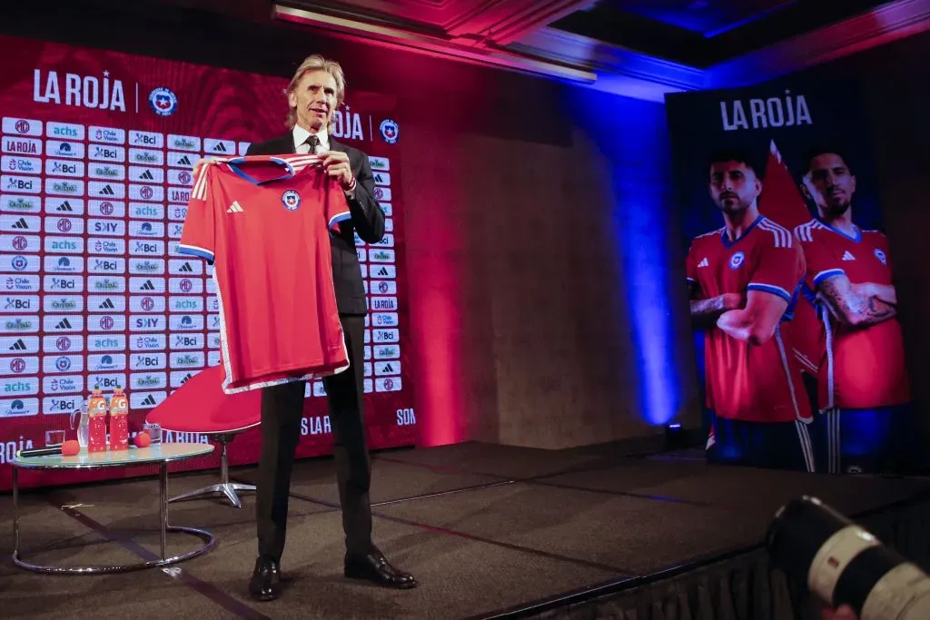 Ricardo Gareca en su presentación en la Roja.