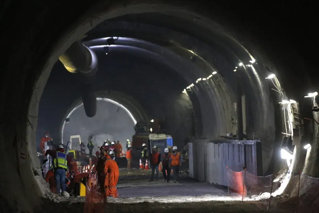 Construcciones en el Metro de Santiago (Aton Chile)