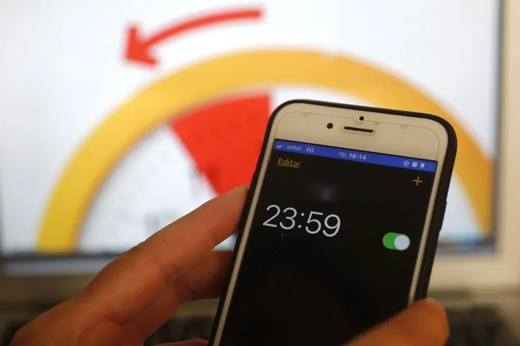 ¿Cuándo cambian la hora en Chile este 2024?
