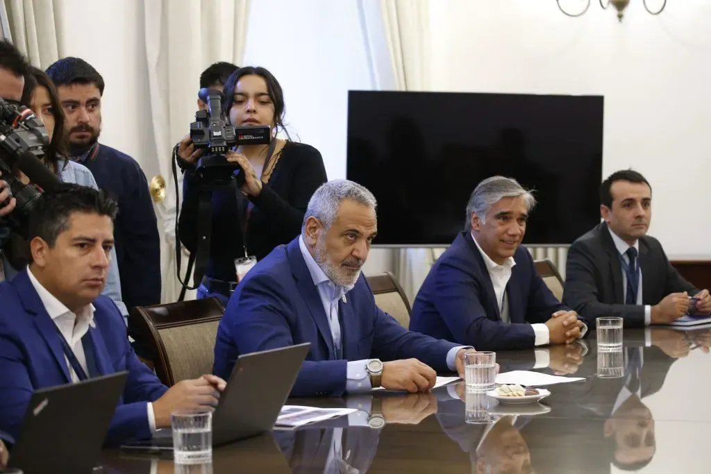 El foco de la reunión fue el Registro de Hinchas para el fútbol chileno. Foto: Dragomir Yankovic/Photosport