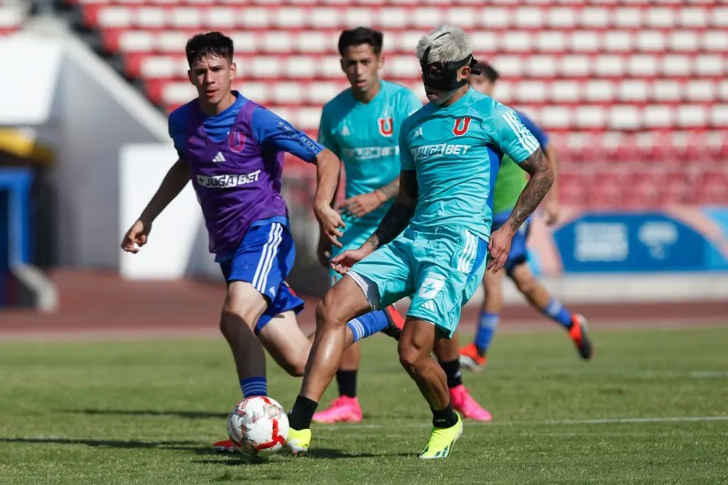 Los azules tenían agendado entrenar hoy en el Nacional, pero decidieron seguir en el CDA. Foto: U. de Chile.