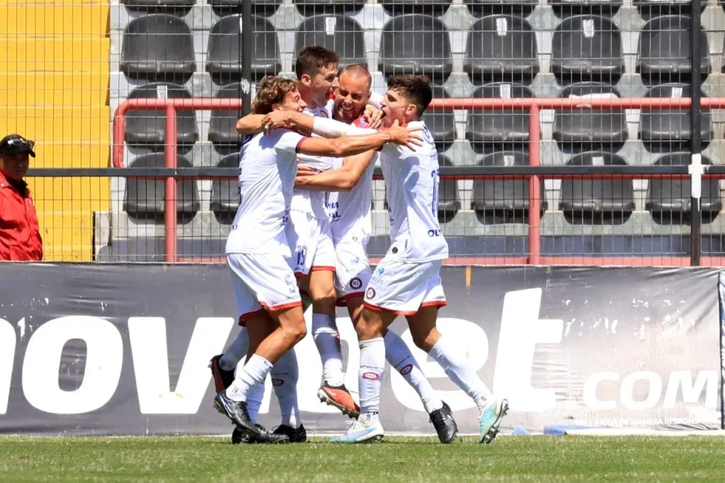 Franco Soldano celebra el único gol del partido (Photosport)