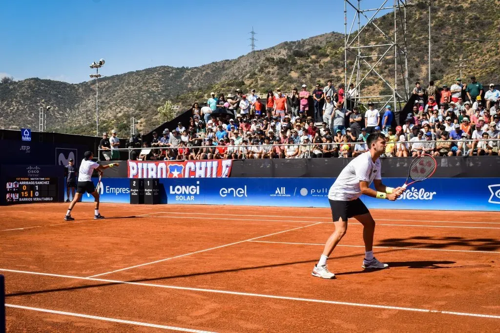 La dupla nacional batalló para avanzar de ronda en el Chile Open. Foto: Chile Open.