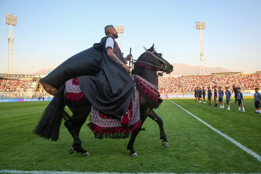 Colo Colo aún no juega este 2024 en el Monumental: la única referencia fue la mega presentación de Vidal.