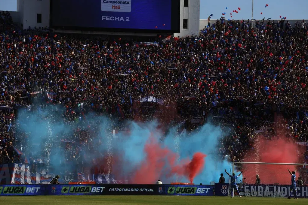 La U no podrá contar con sus hinchas en las tribunas. Foto: Andres Pina/Photosport