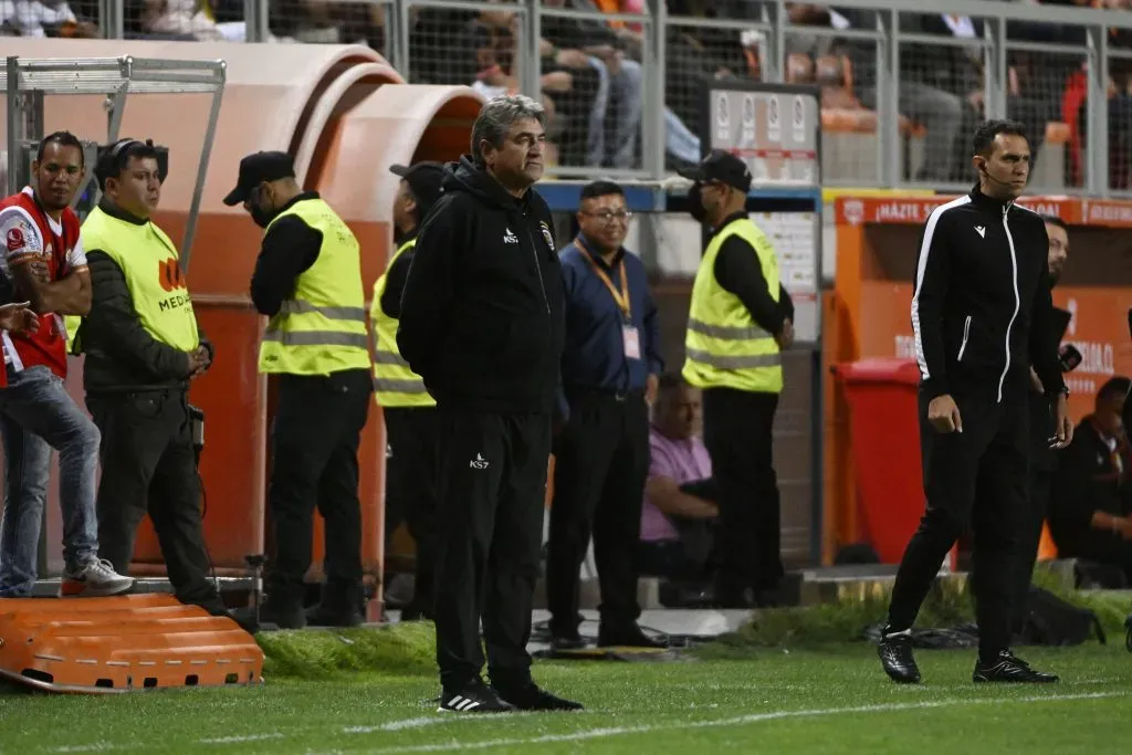 Emiliano Astorga tiene mucho trabajo por delante en Cobreloa. Foto: Pedro Tapia/Photosport