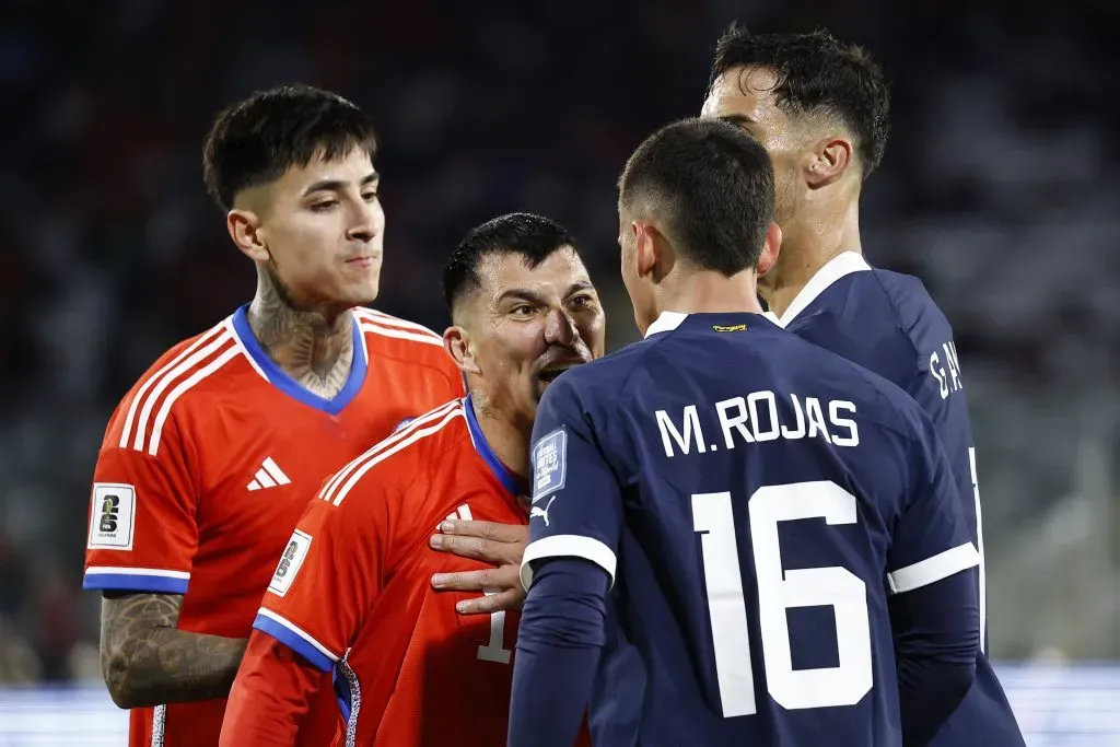 Gary Medel dejó clarísimo que no le gustó para nada la salida de la jefa de prensa de la selección chilena adulta.  (Dragomir Yankovic/Photosport).