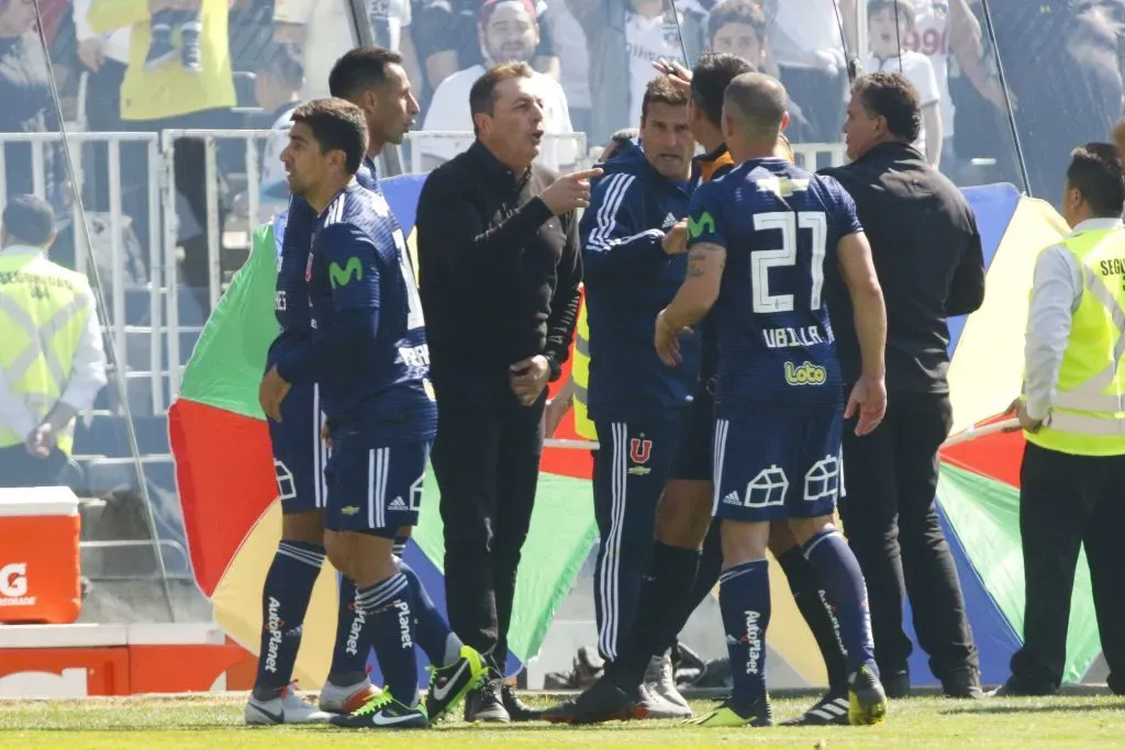 El entrenador tampoco pudo con Colo Colo en el Monumental. Foto: Ramon Monroy/Photosport