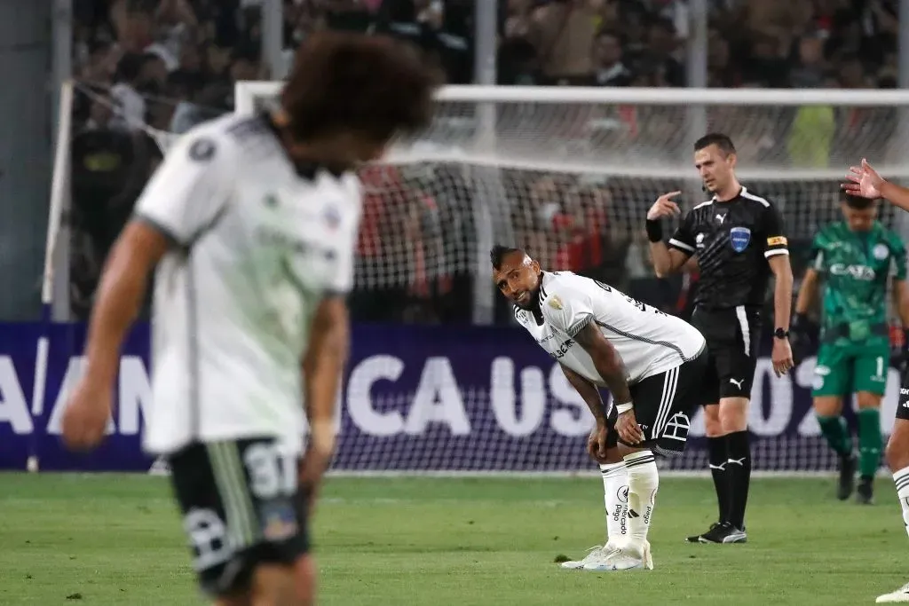 Arturo Vidal es duda en Colo Colo para el Superclásico.