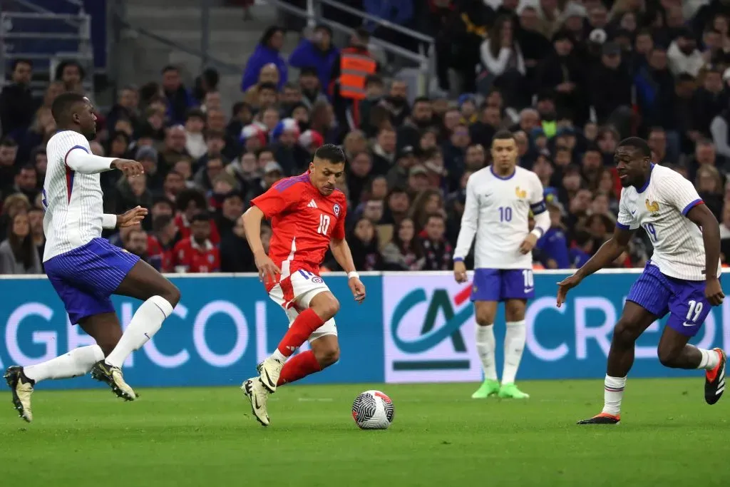 Alexis Sánchez volvió a jugar en el Velodrome del Olympique de Marsella. Foto: IMAGO.