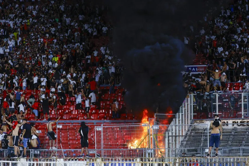 Los incidentes en el Nacional derivaron en la suspensión del duelo Colo Colo vs Huachipato