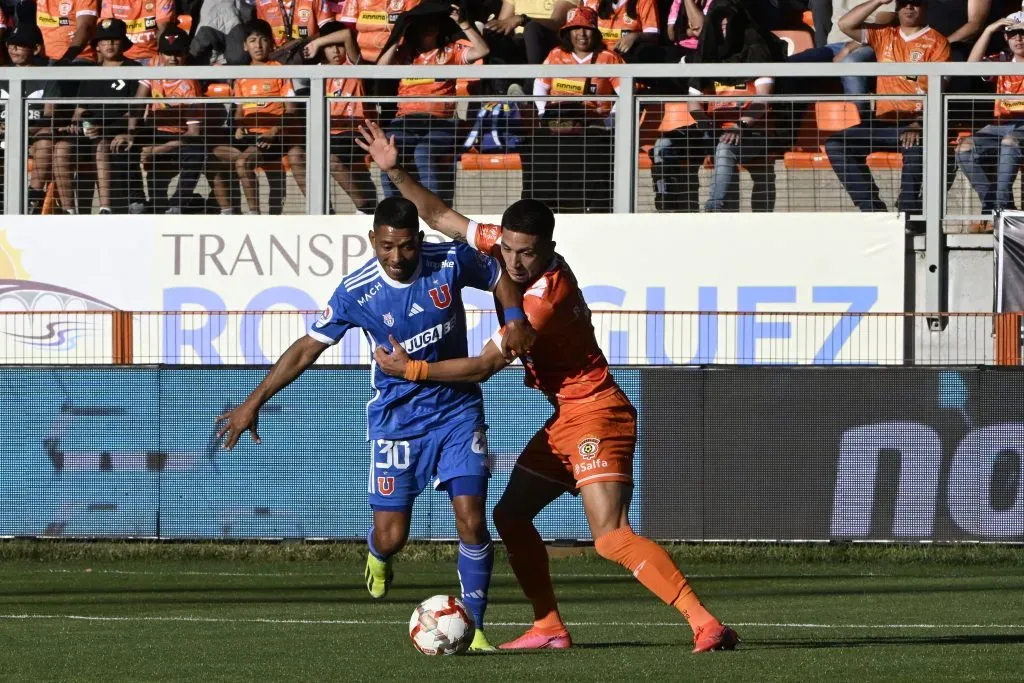 Cristián Palacios salió lesionado del duelo ante Cobreloa. Foto: Pedro Tapia/Photosport