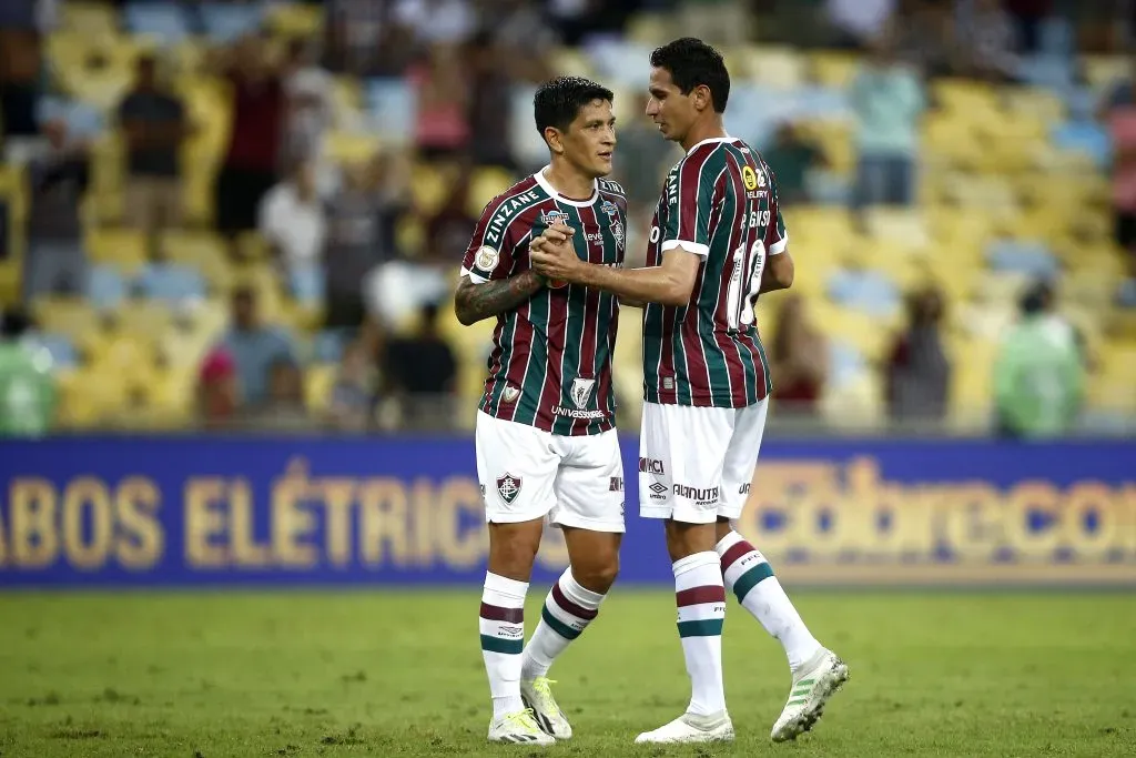 Germán Cano y Paulo Henrique Ganso hacen esfuerzos para estar ante Colo Colo. (Wagner Meier/Getty Images).