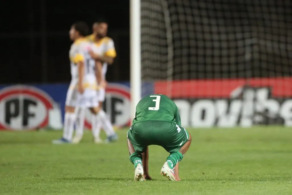 Audax no la pasa bien. Perdió contra Everton y quedó penúltimo en la tabla | Photosport