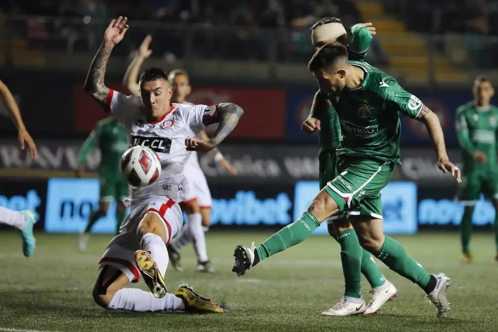 Audax recibe a La Calera en medio de las malas campañas, críticas e hinchas aburridos.