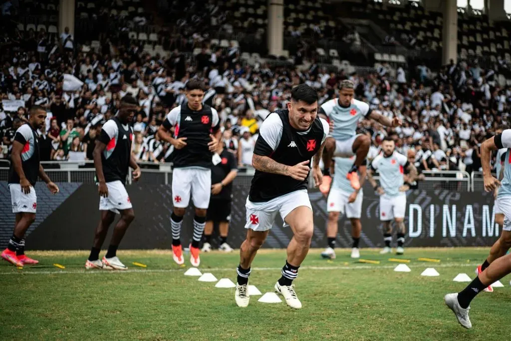 Gary Medel jugó en Vasco da Gama, fue reemplazado y se subió a un avión rumbo a Chile por motivos desconocidos. Foto: Comunicaciones Vasco da Gama.