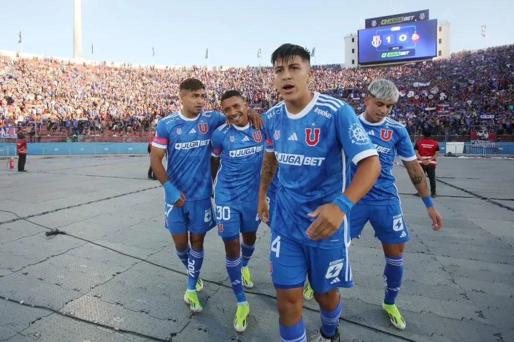 Cristián Palacios, uno de los goleadores de la U, se recuperó de sus problemas físicos. Foto: Photosport.