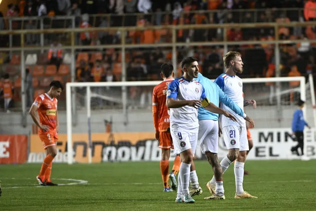 Leiva dice que las críticas de los hinchas de Cobreloa lo sacaron del partido | Photosport